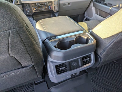 2027 Ford Super Duty F-350 SRW XLT