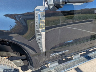 2026 Ford Super Duty F-350 DRW XLT