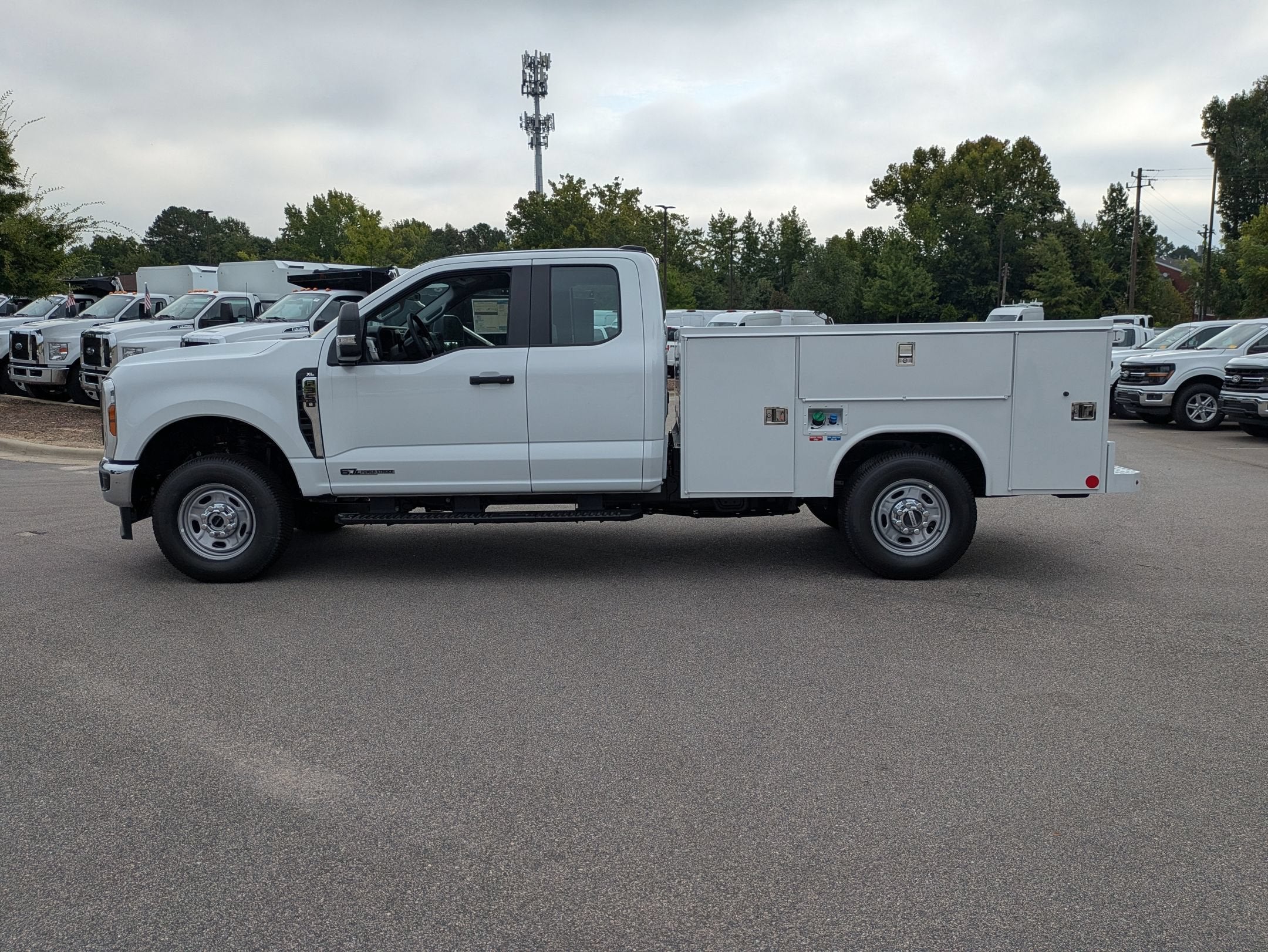 2026 Ford Super Duty F-350 SRW XL
