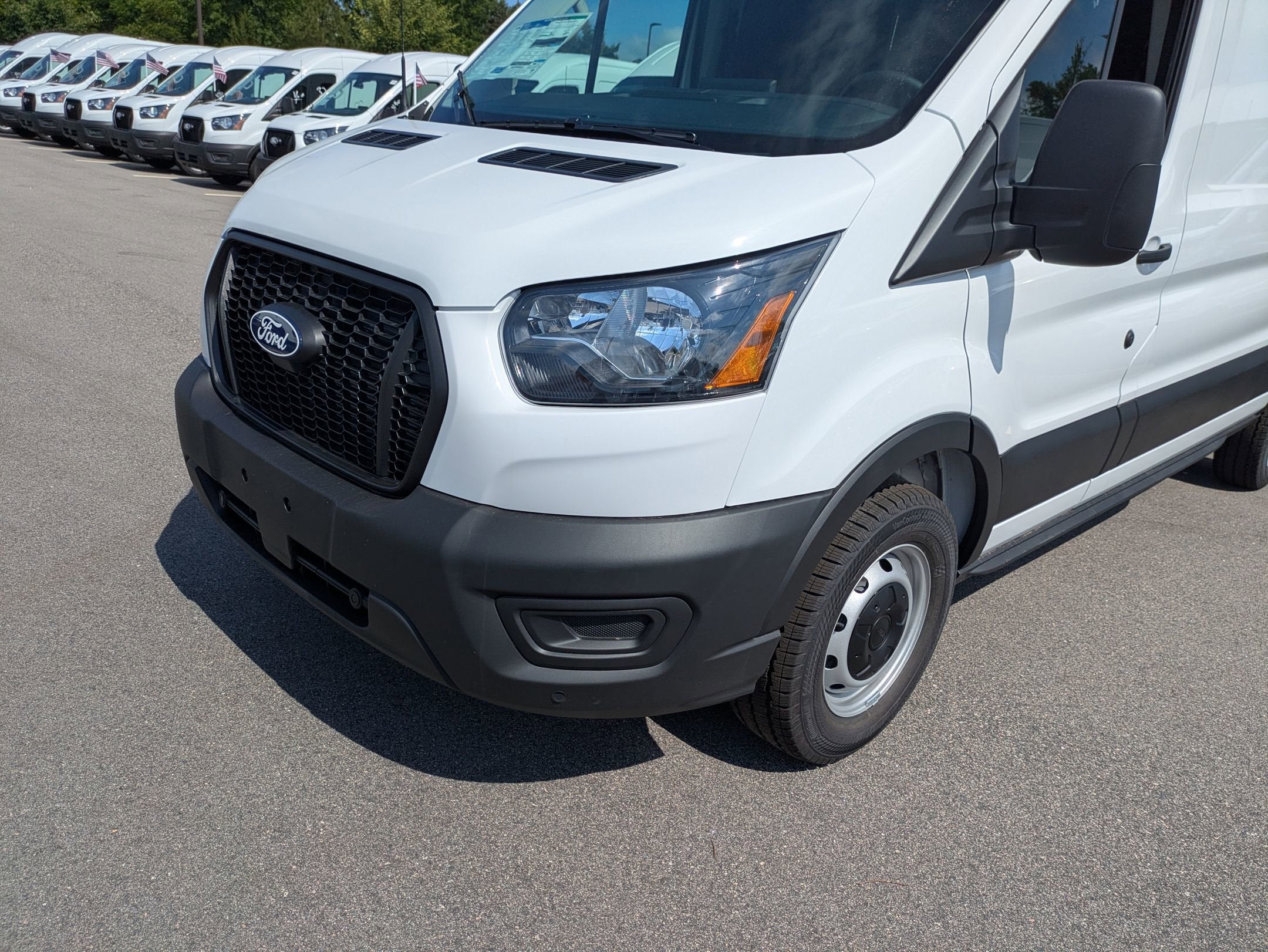 2026 Ford Transit Cargo Van Base