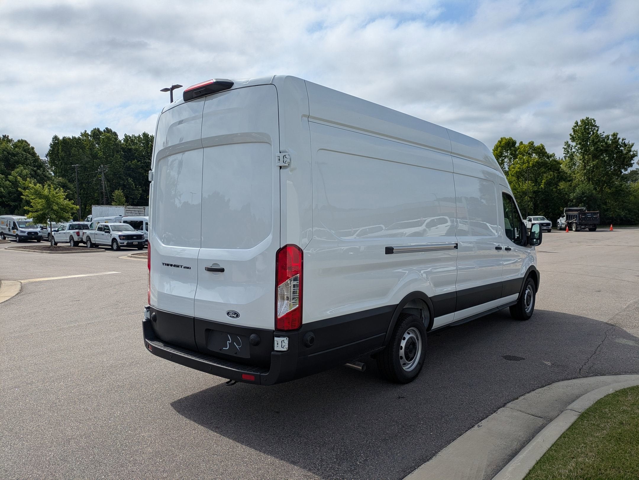 2026 Ford Transit Cargo Van Base