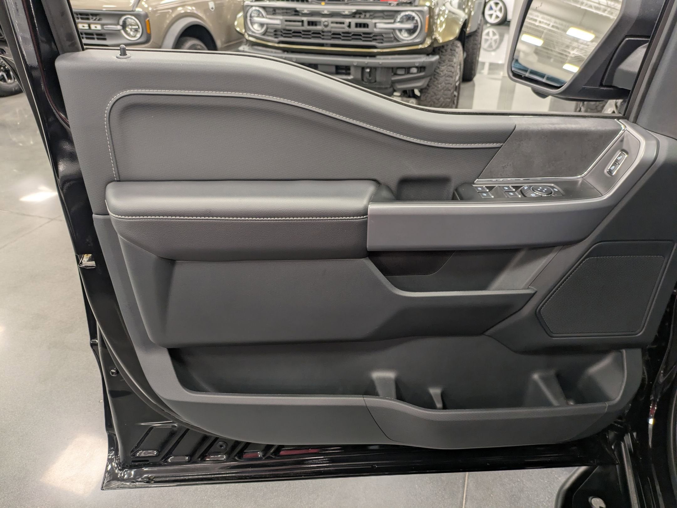 2025 Ford F-150 Saleen XR White Label