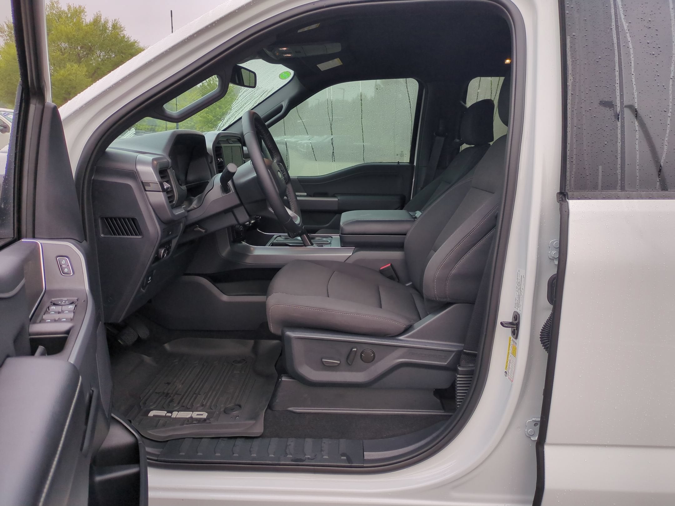 2026 Ford F-150 XLT - Crossroads Courtesy Demo