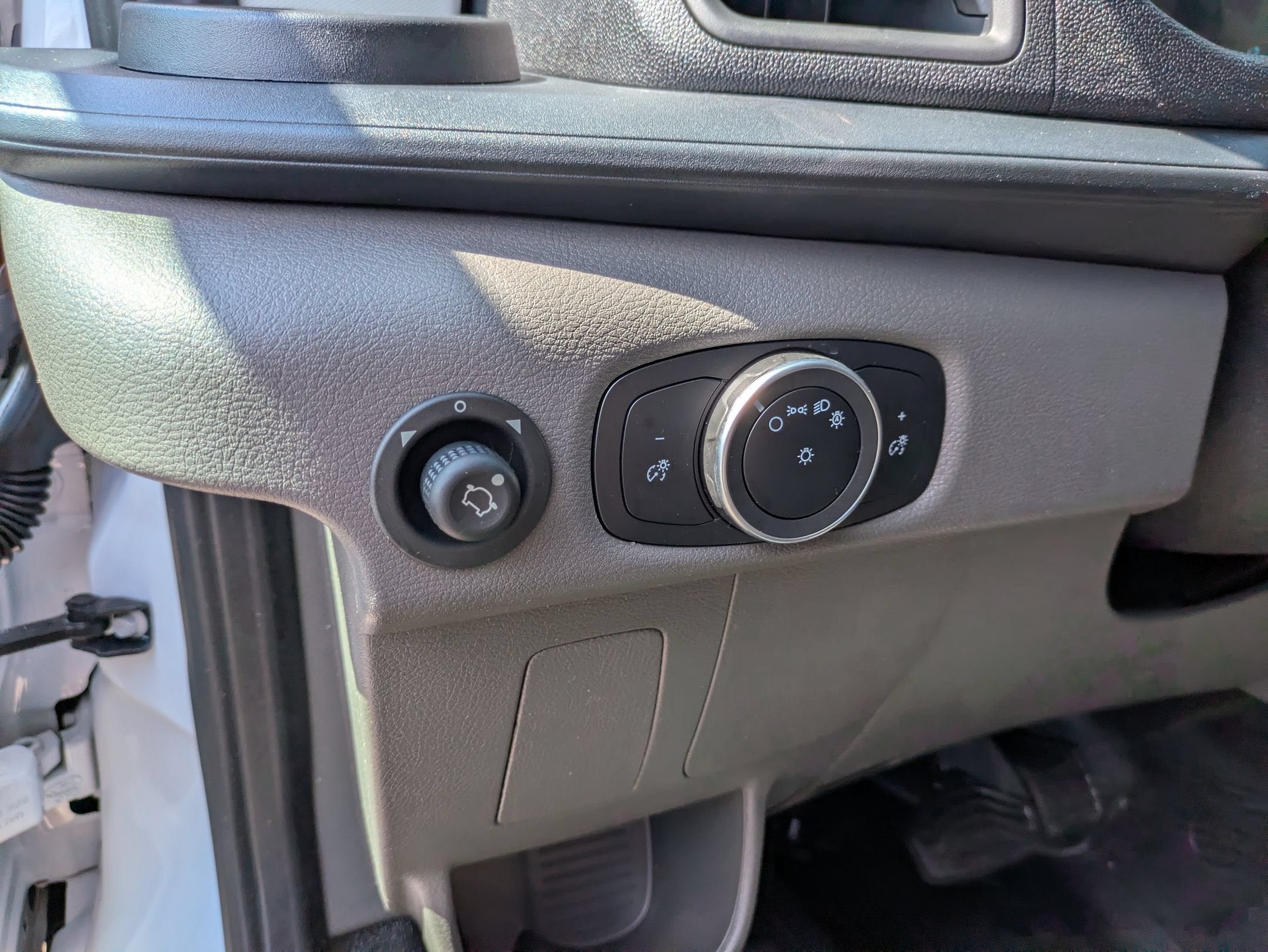 2025 Ford Transit Cargo Van Base