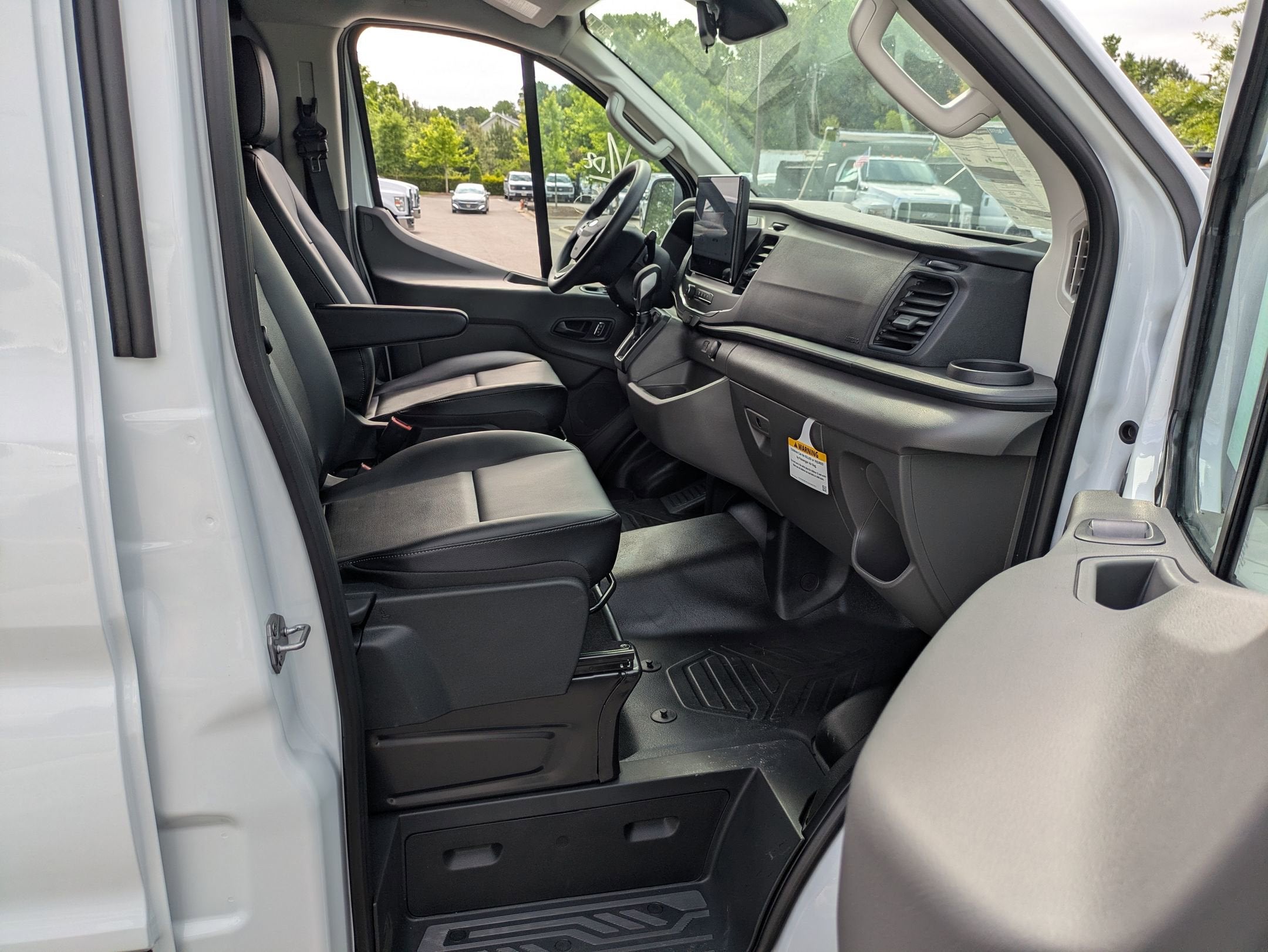 2026 Ford Transit Cargo Van Base