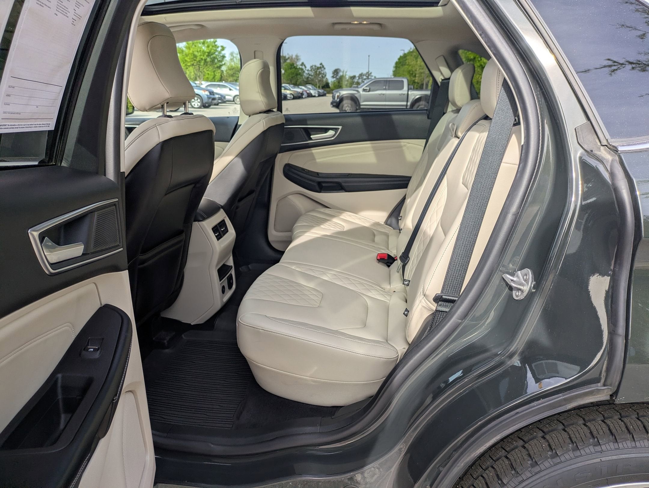 2023 Ford Edge Titanium