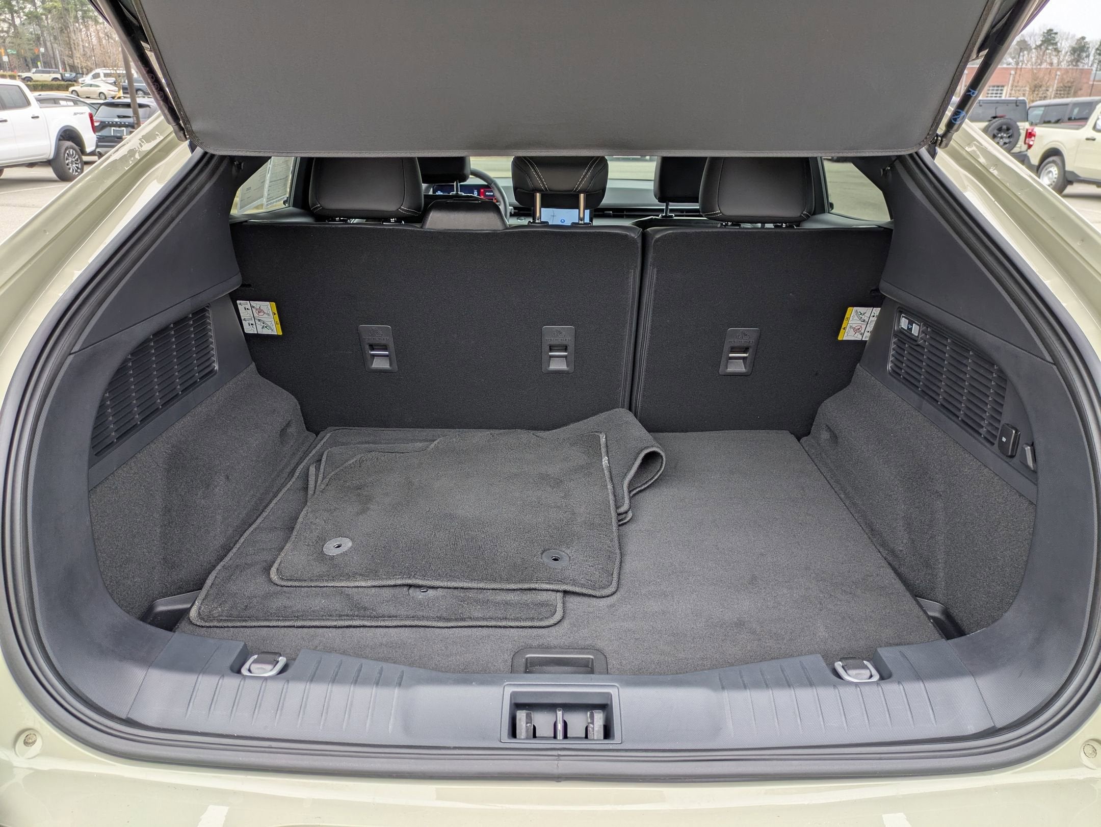 2025 Ford Mustang Mach-E Select