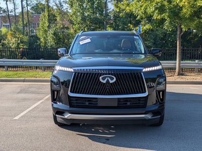 2025 INFINITI QX80 LUXE