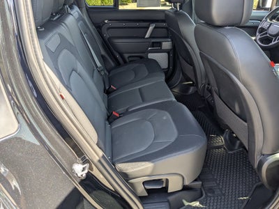 2024 Land Rover Defender X-Dynamic SE