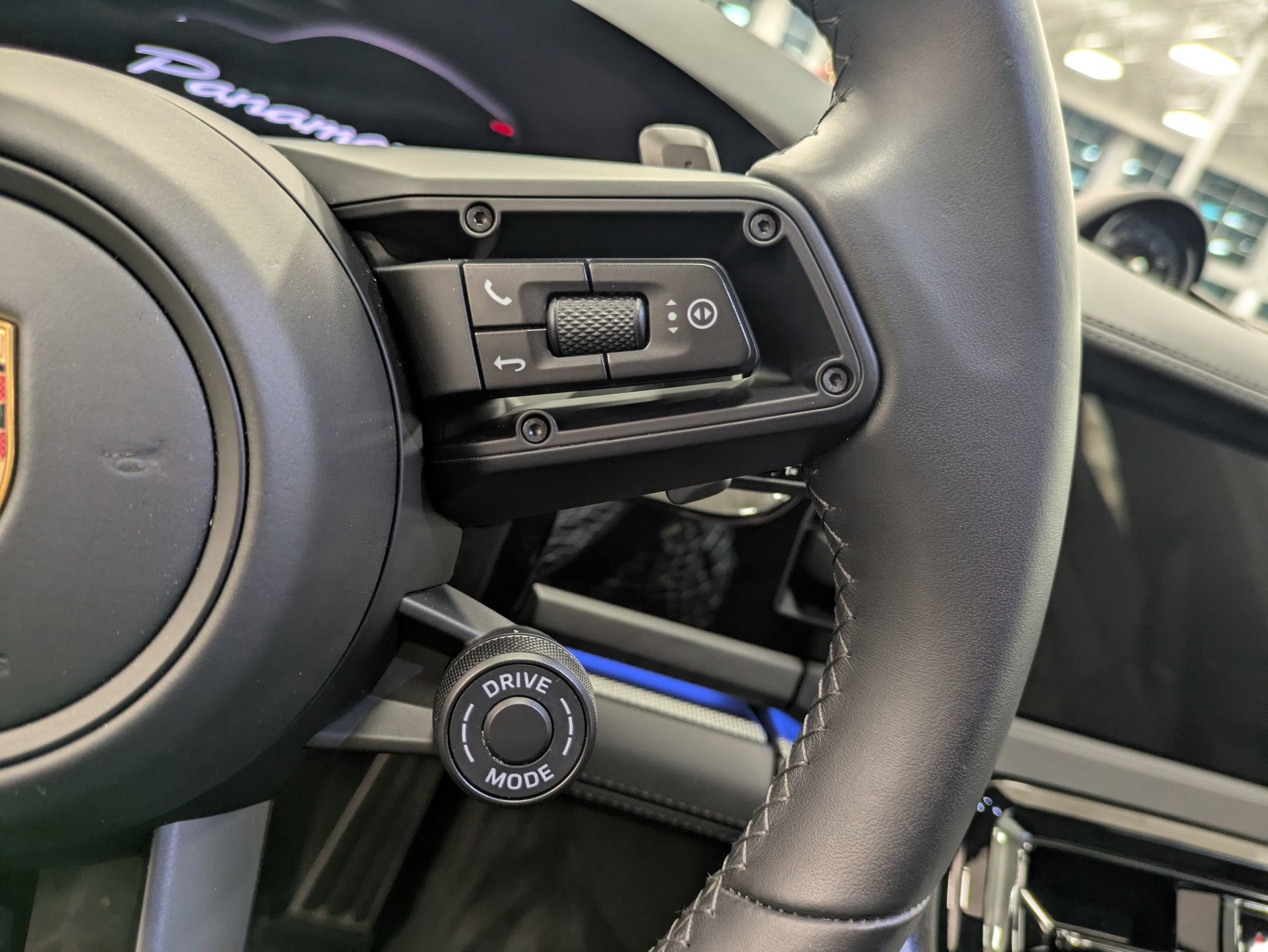 2024 Porsche Panamera 4