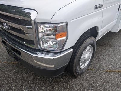 2026 Ford E-Series Cutaway Base