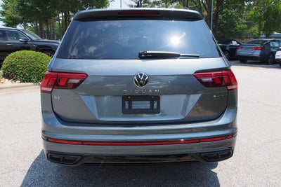 2022 Volkswagen Tiguan SE R-Line Black