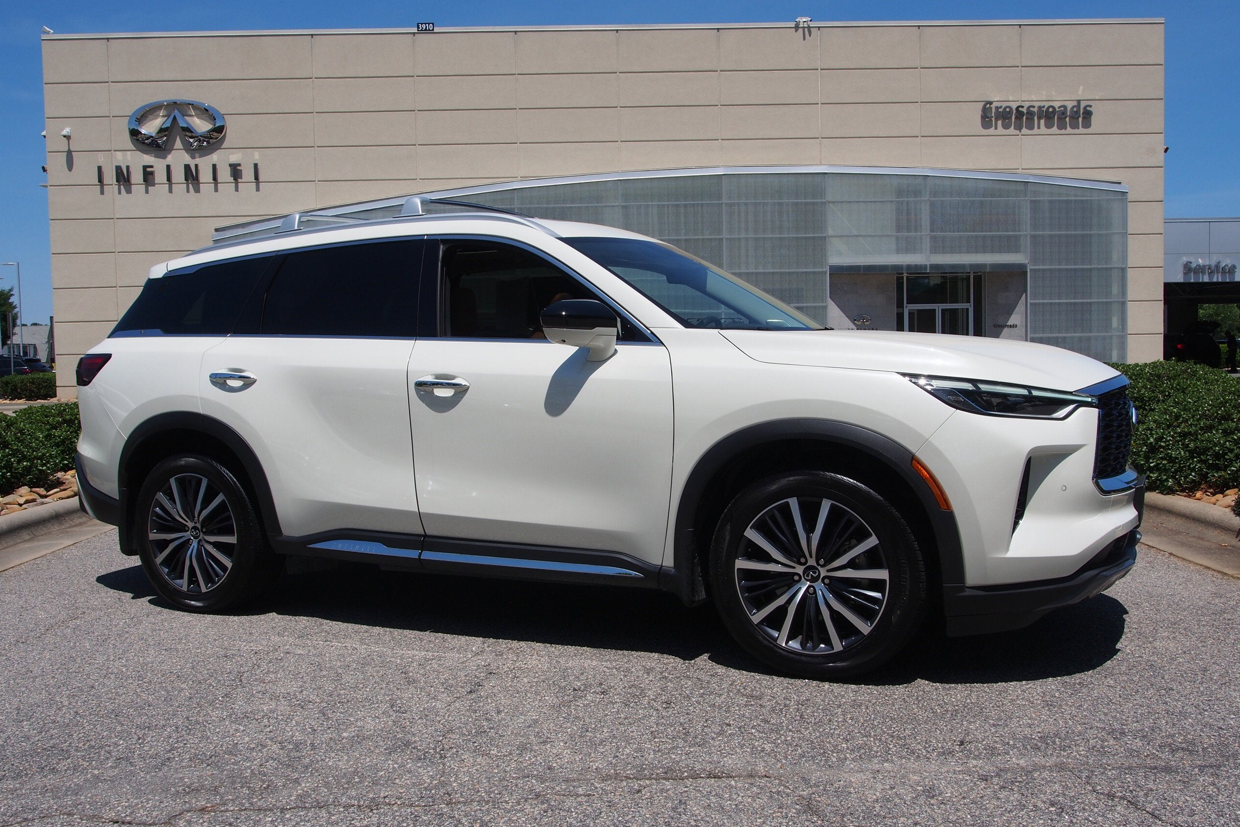 2025 INFINITI QX60 SENSORY