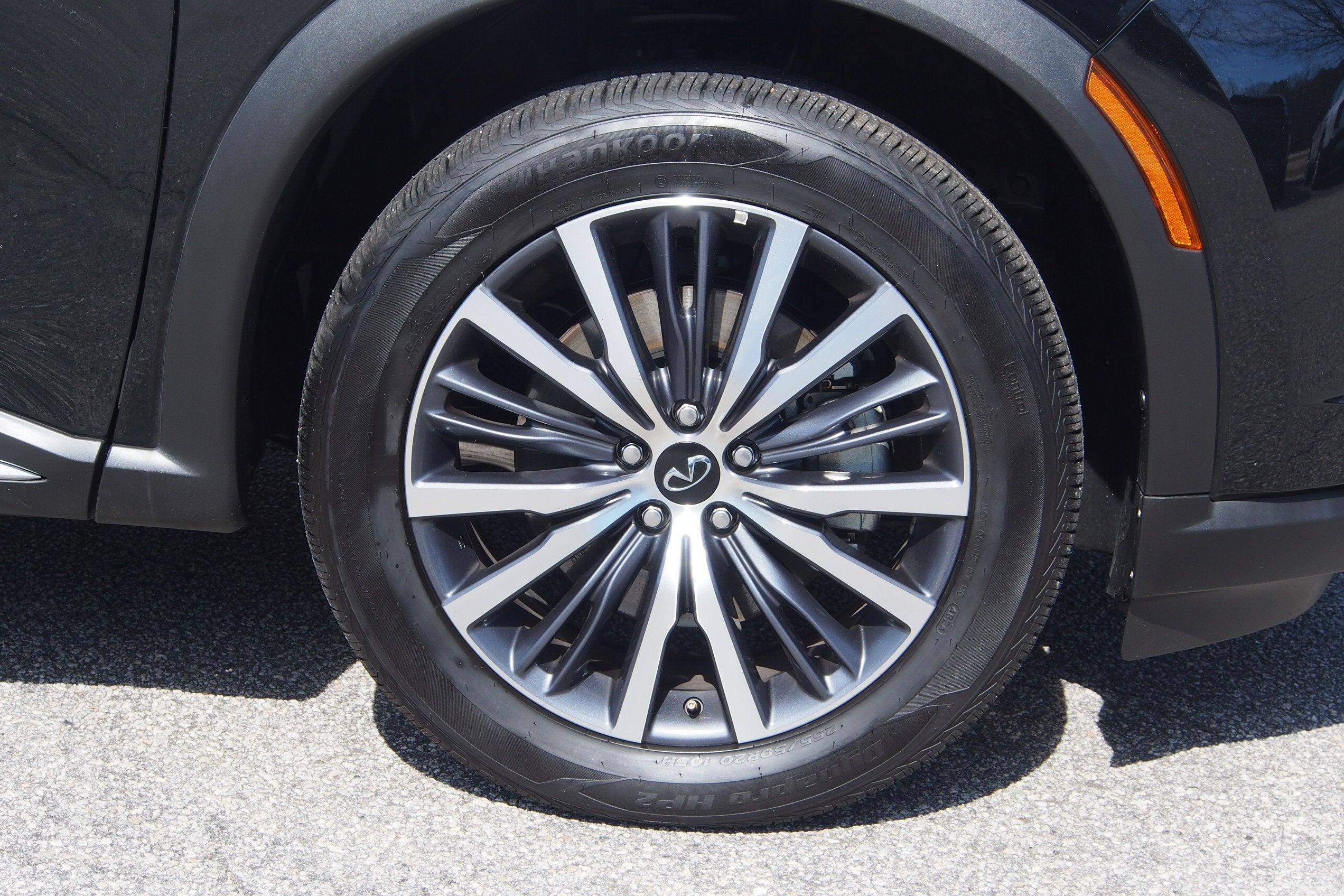 2025 INFINITI QX60 SENSORY