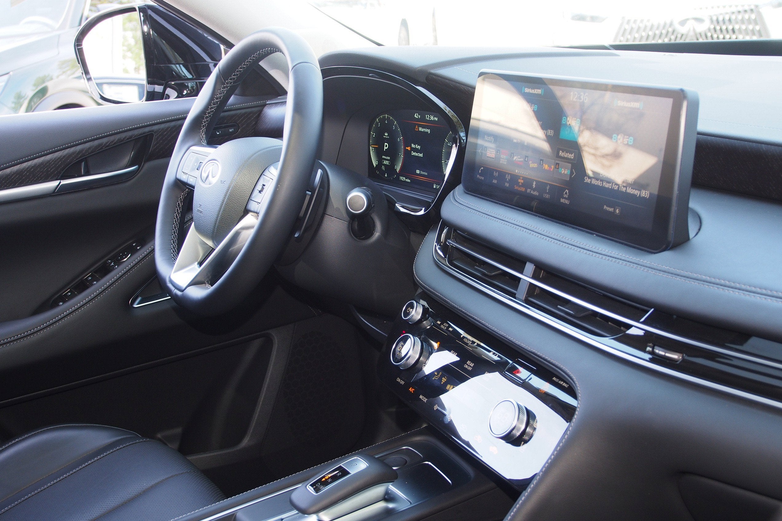 2025 INFINITI QX60 SENSORY