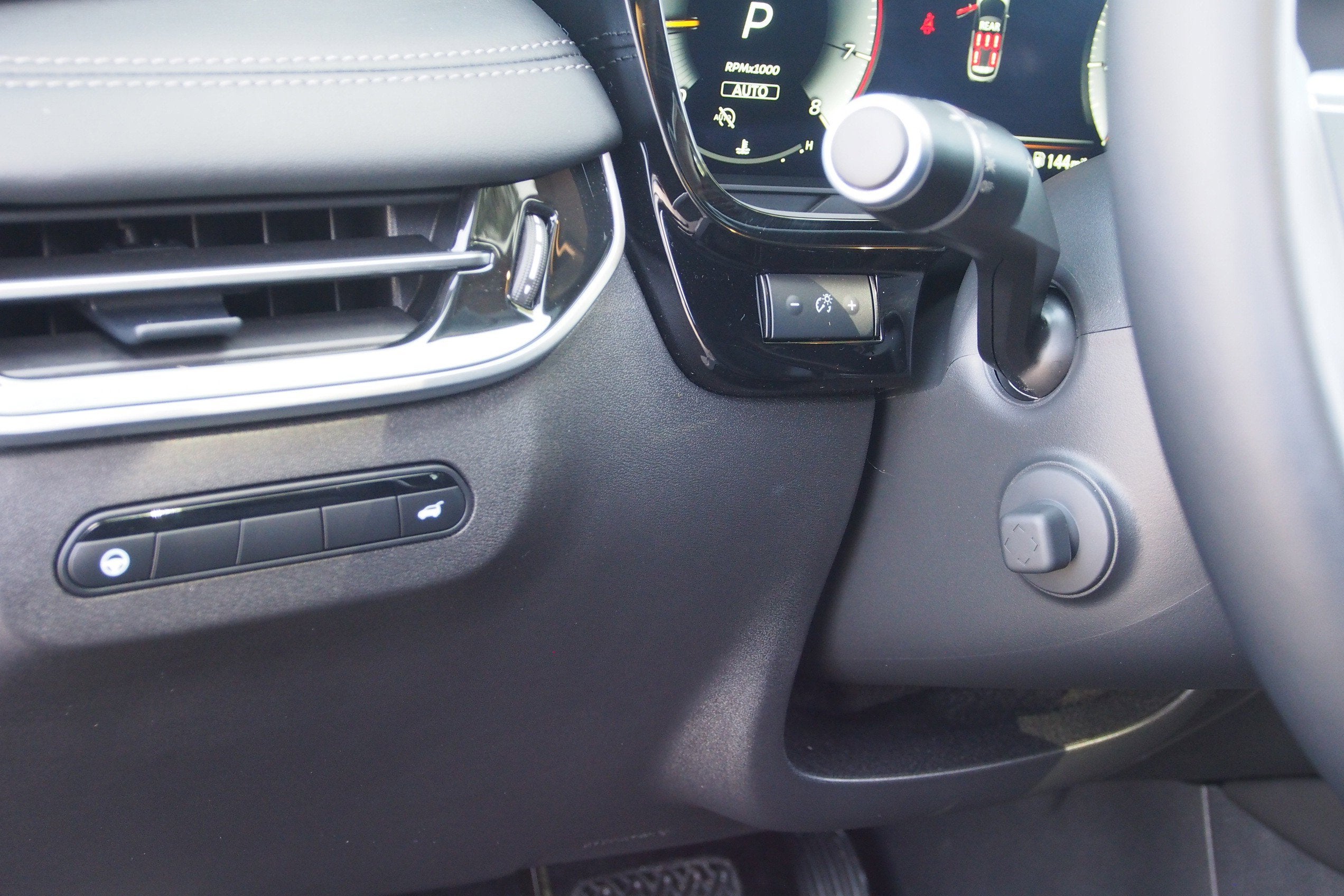 2025 INFINITI QX60 SENSORY