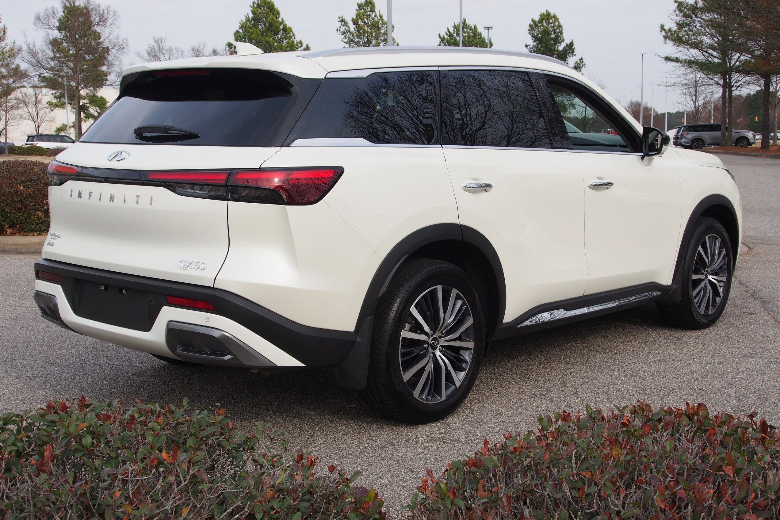 2025 INFINITI QX60 SENSORY