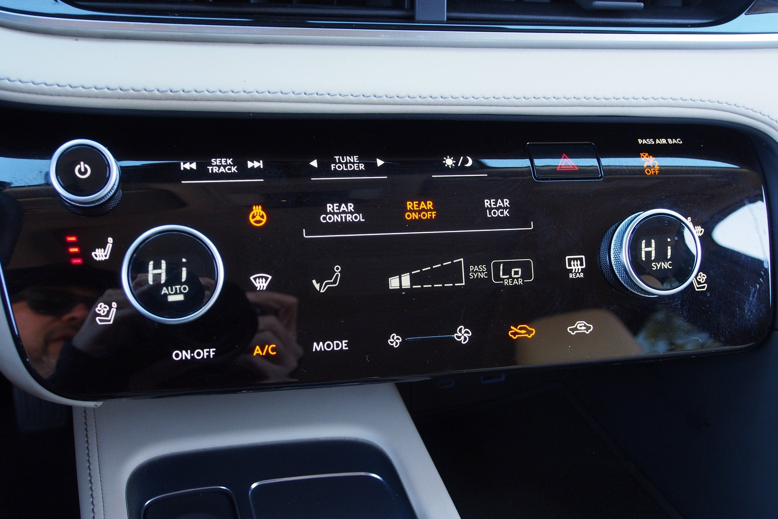 2022 INFINITI QX60 LUXE