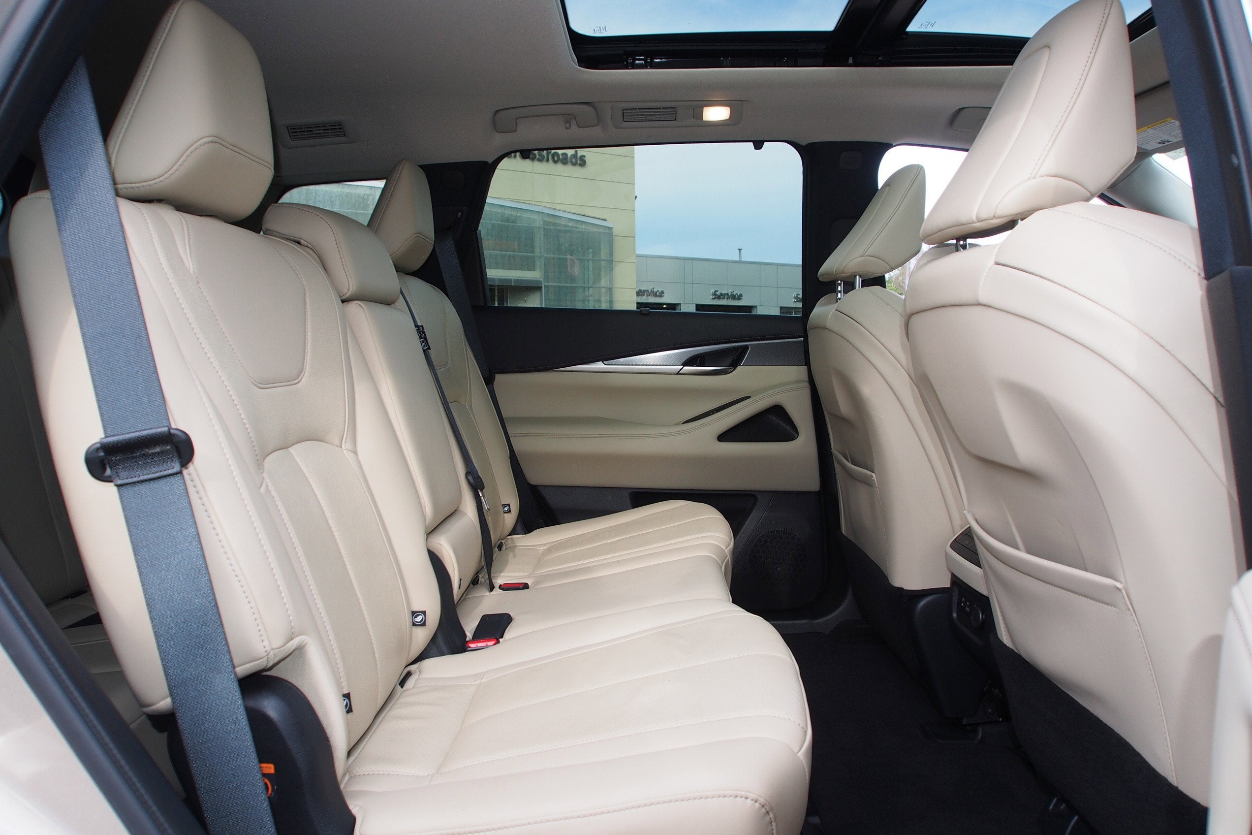 2023 INFINITI QX60 LUXE