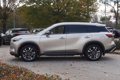 2023 INFINITI QX60 LUXE
