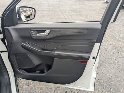 2026 Ford Escape Platinum