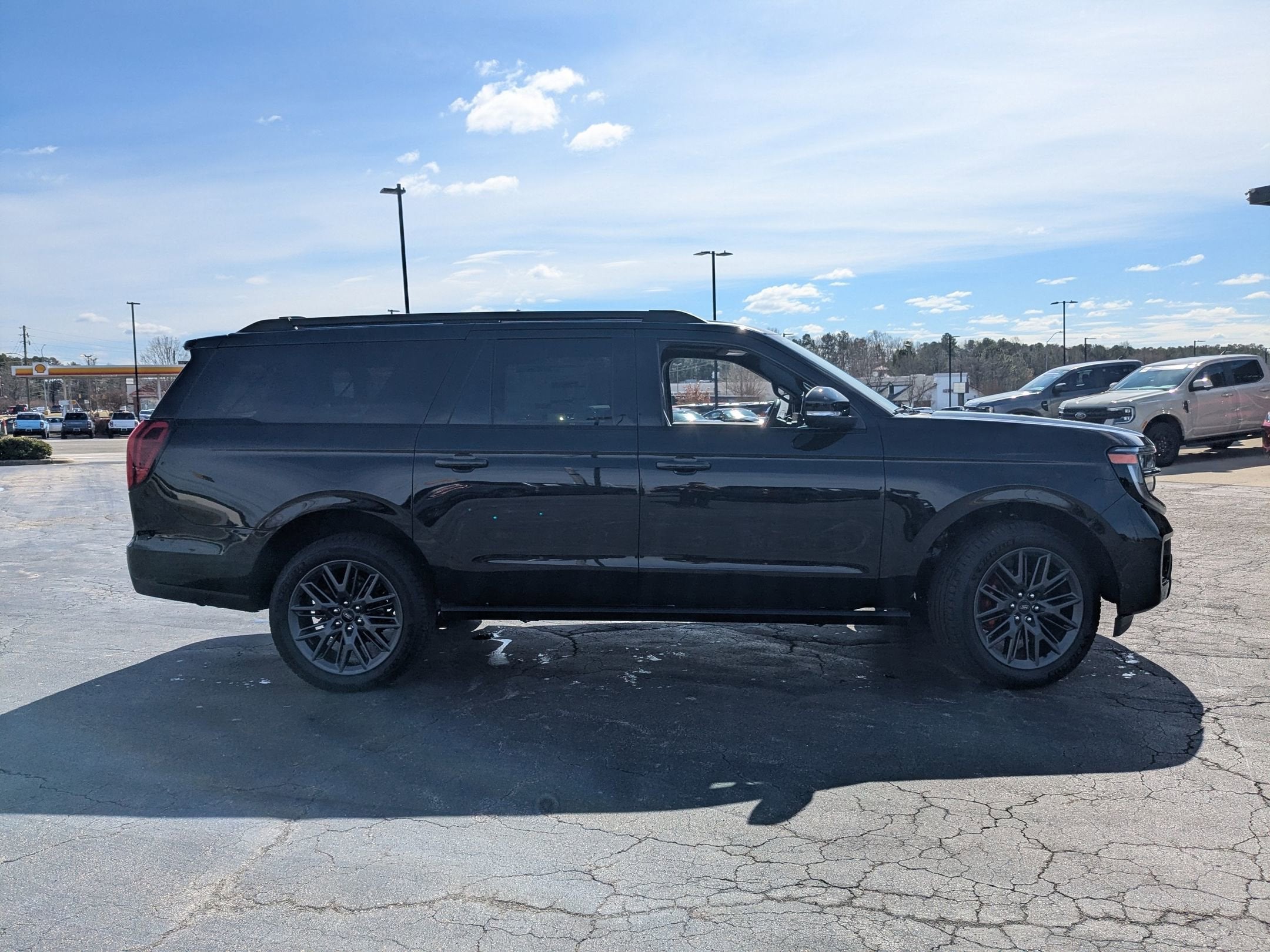 2025 Ford Expedition Max Platinum