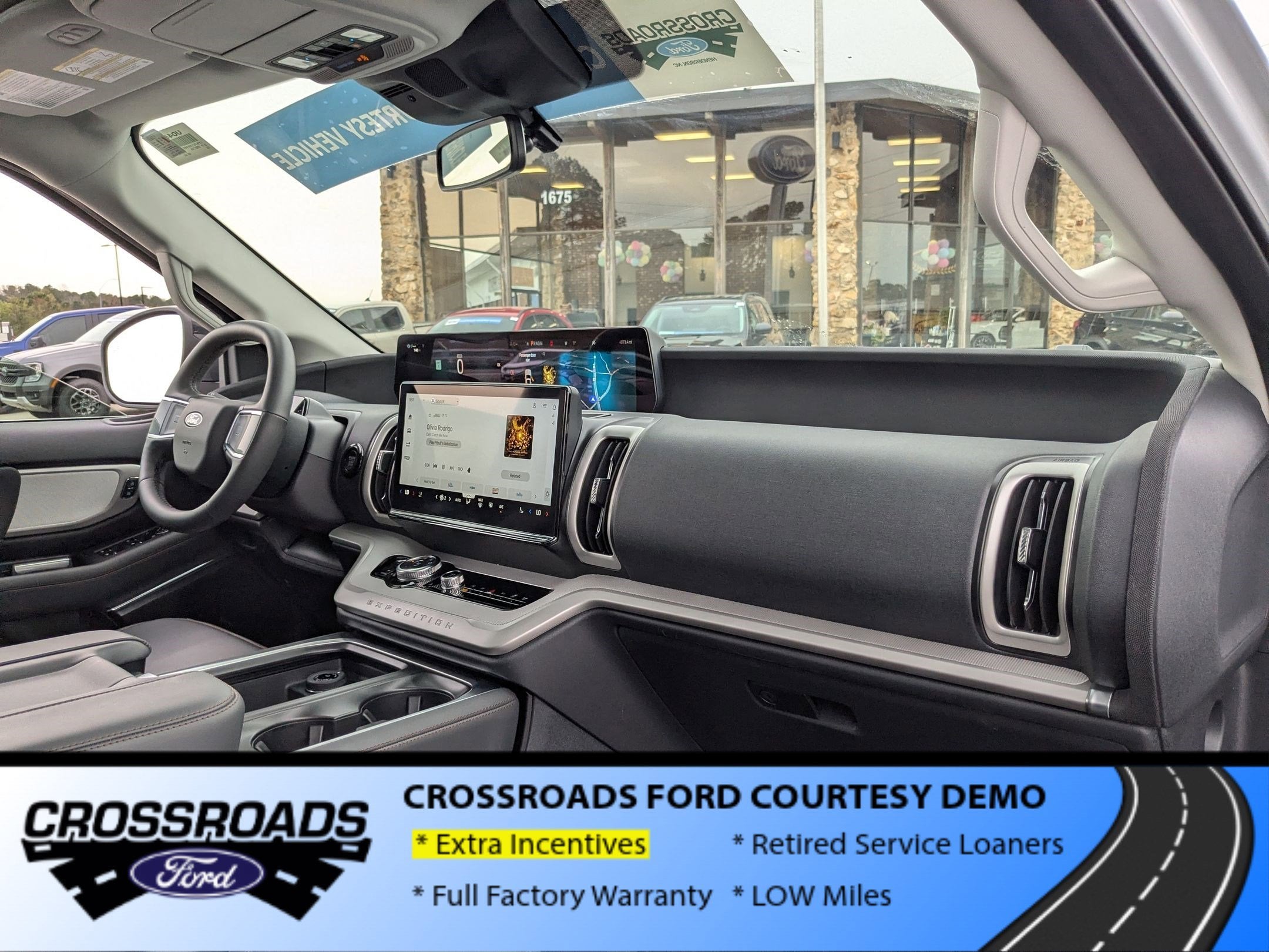 2025 Ford Expedition Active - Crossroads Courtesy Demo