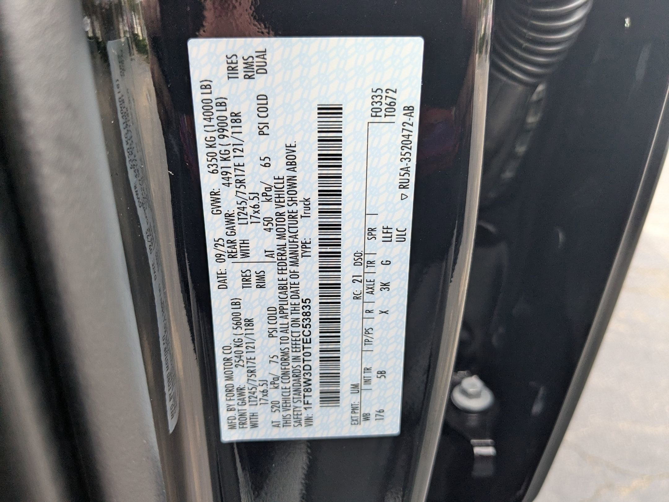 2026 Ford Super Duty F-350 DRW LARIAT