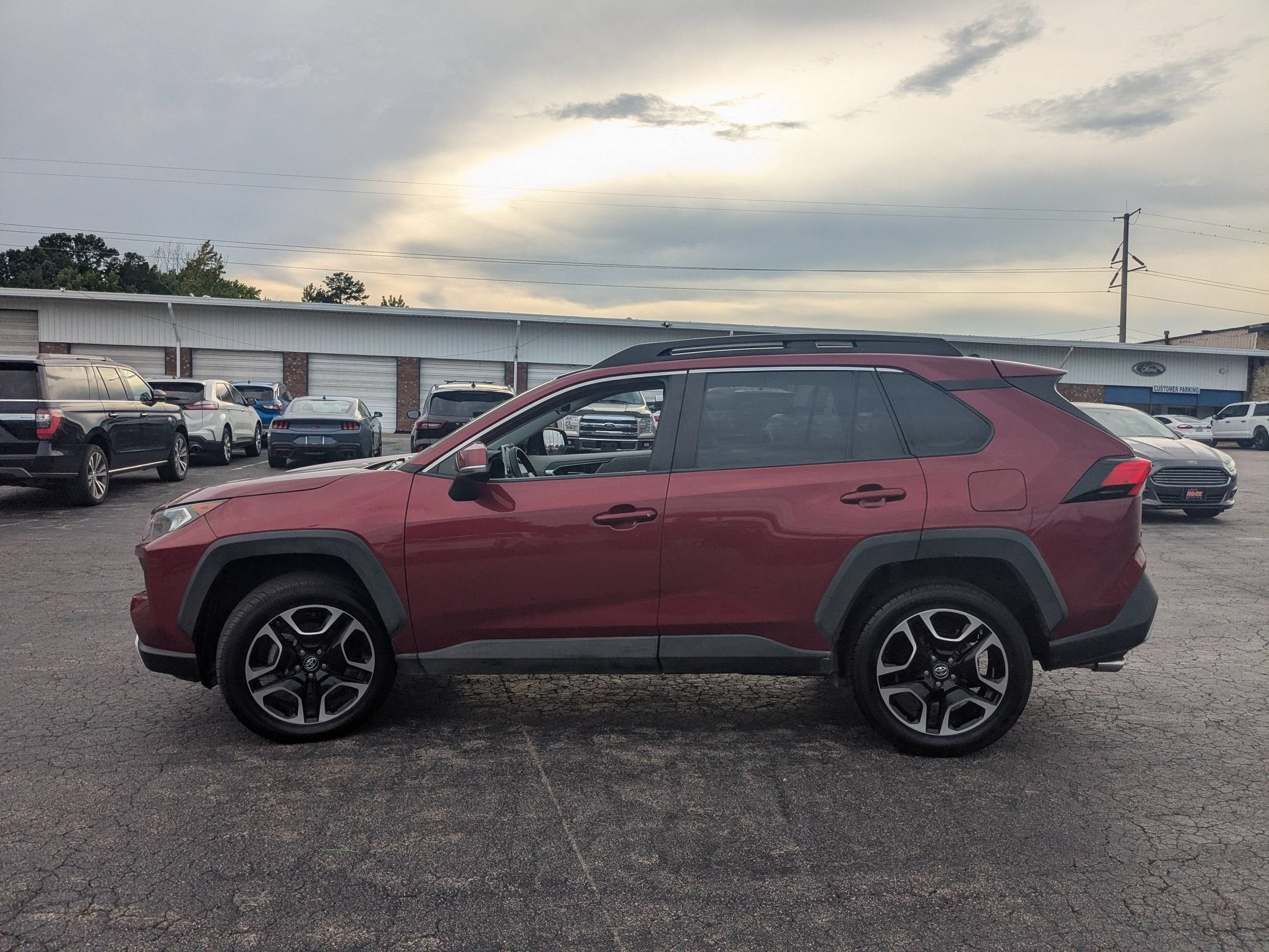2019 Toyota RAV4 Adventure - Photo 7