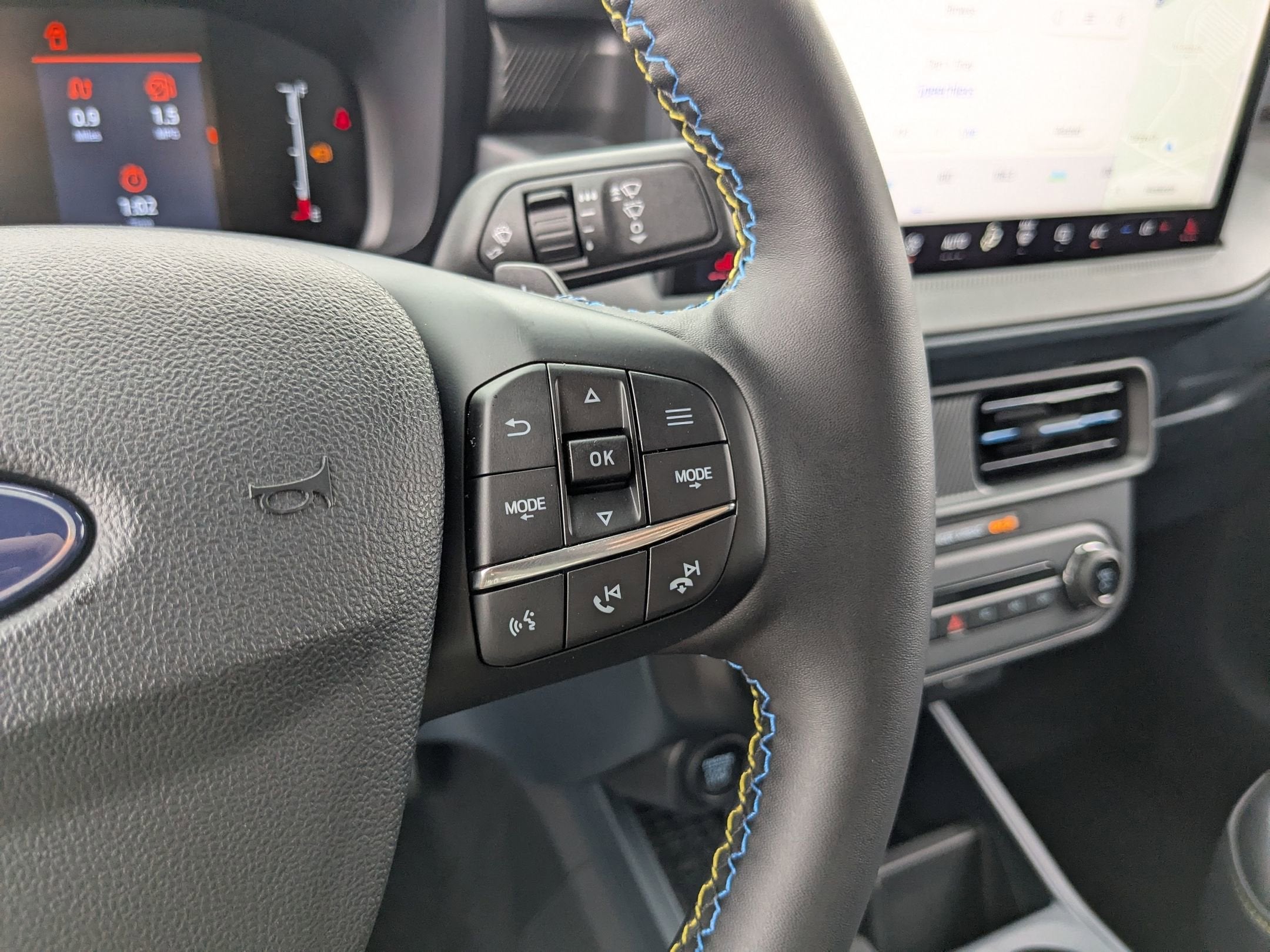 2025 Ford Maverick Lobo High