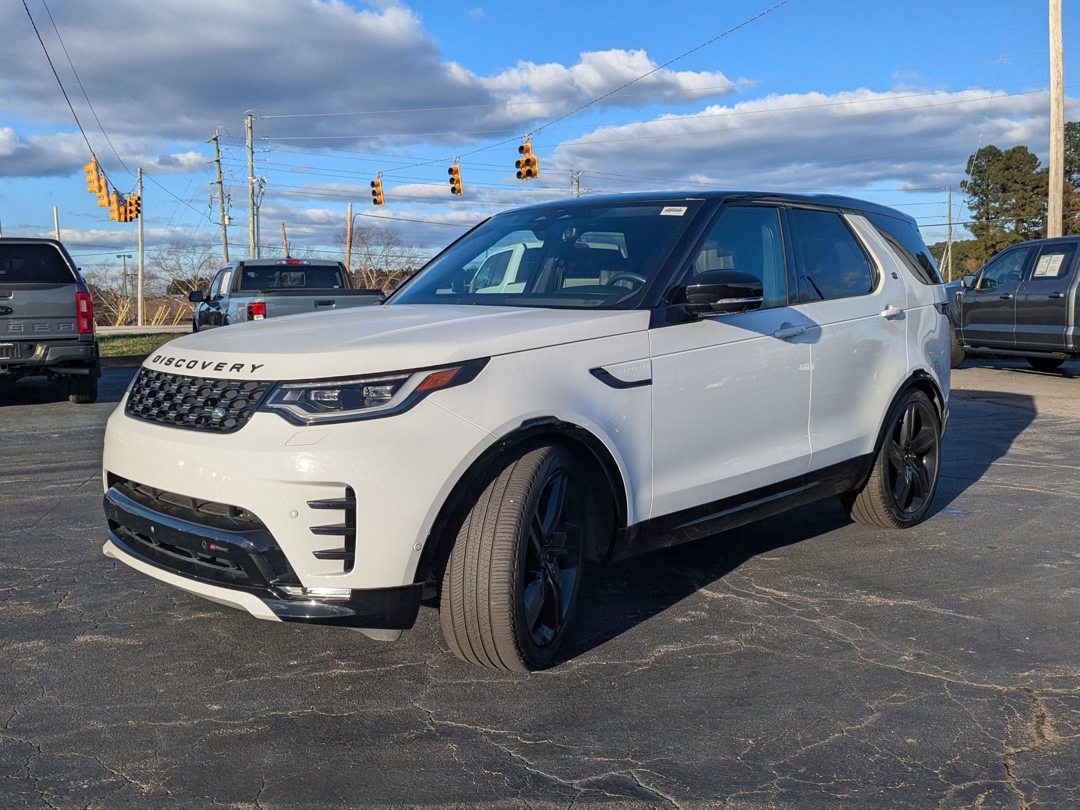 2023 Land Rover Discovery S R-Dynamic