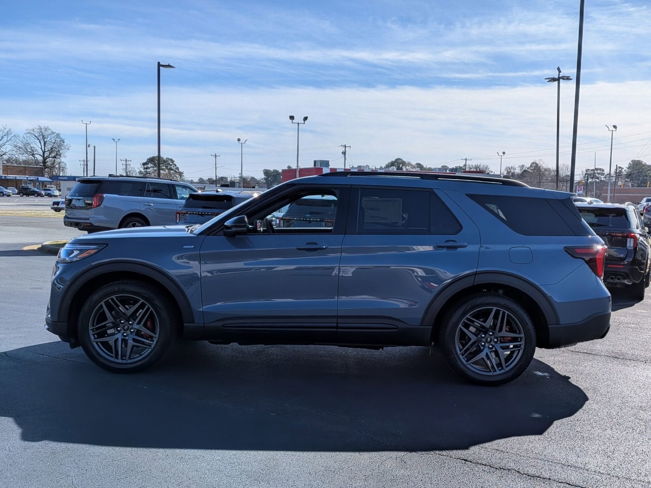 2026 Ford Explorer ST-Line