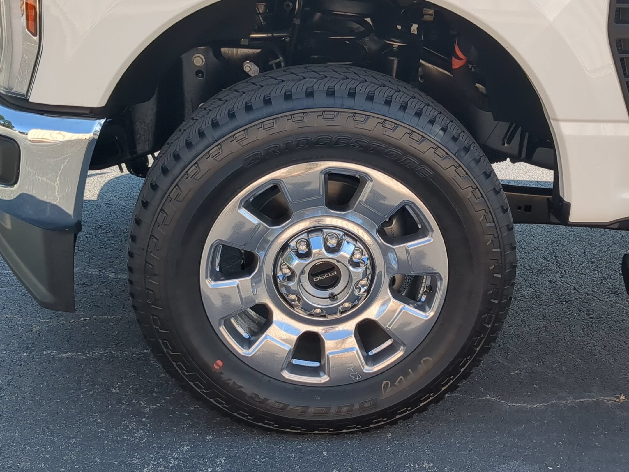 2026 Ford Super Duty F-350 SRW LARIAT