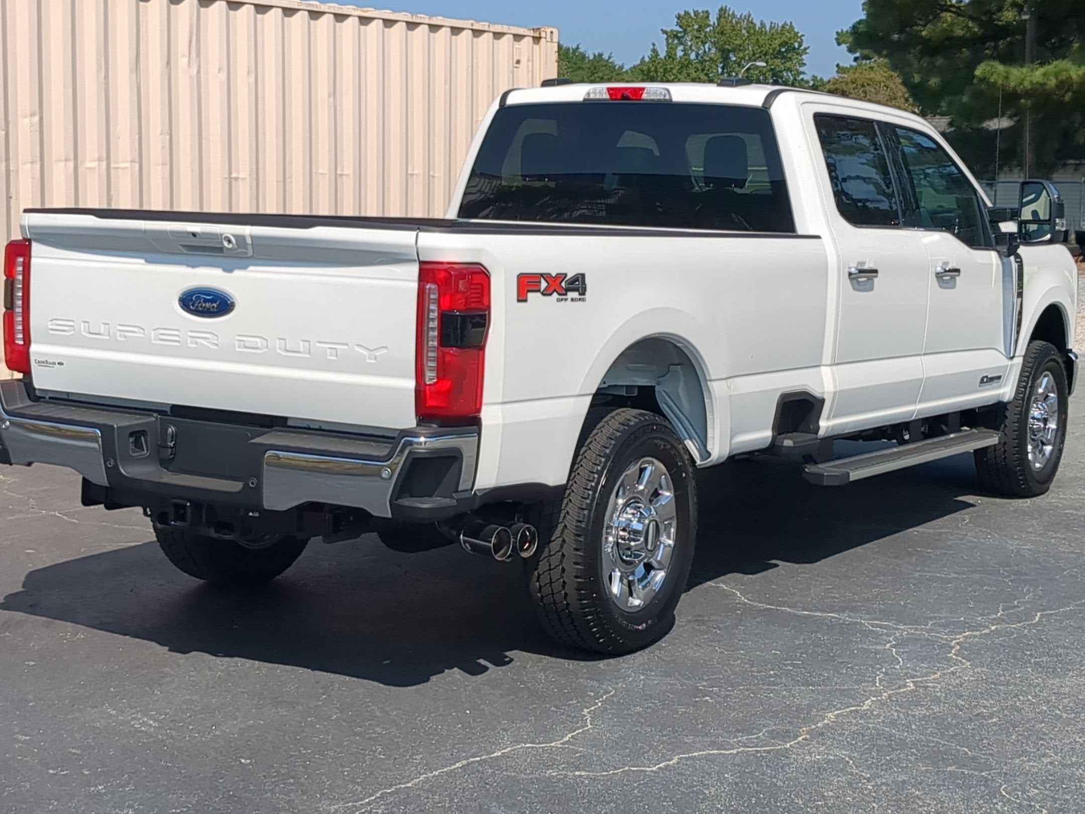 2026 Ford Super Duty F-350 SRW LARIAT