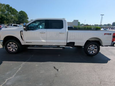 2026 Ford Super Duty F-350 SRW LARIAT