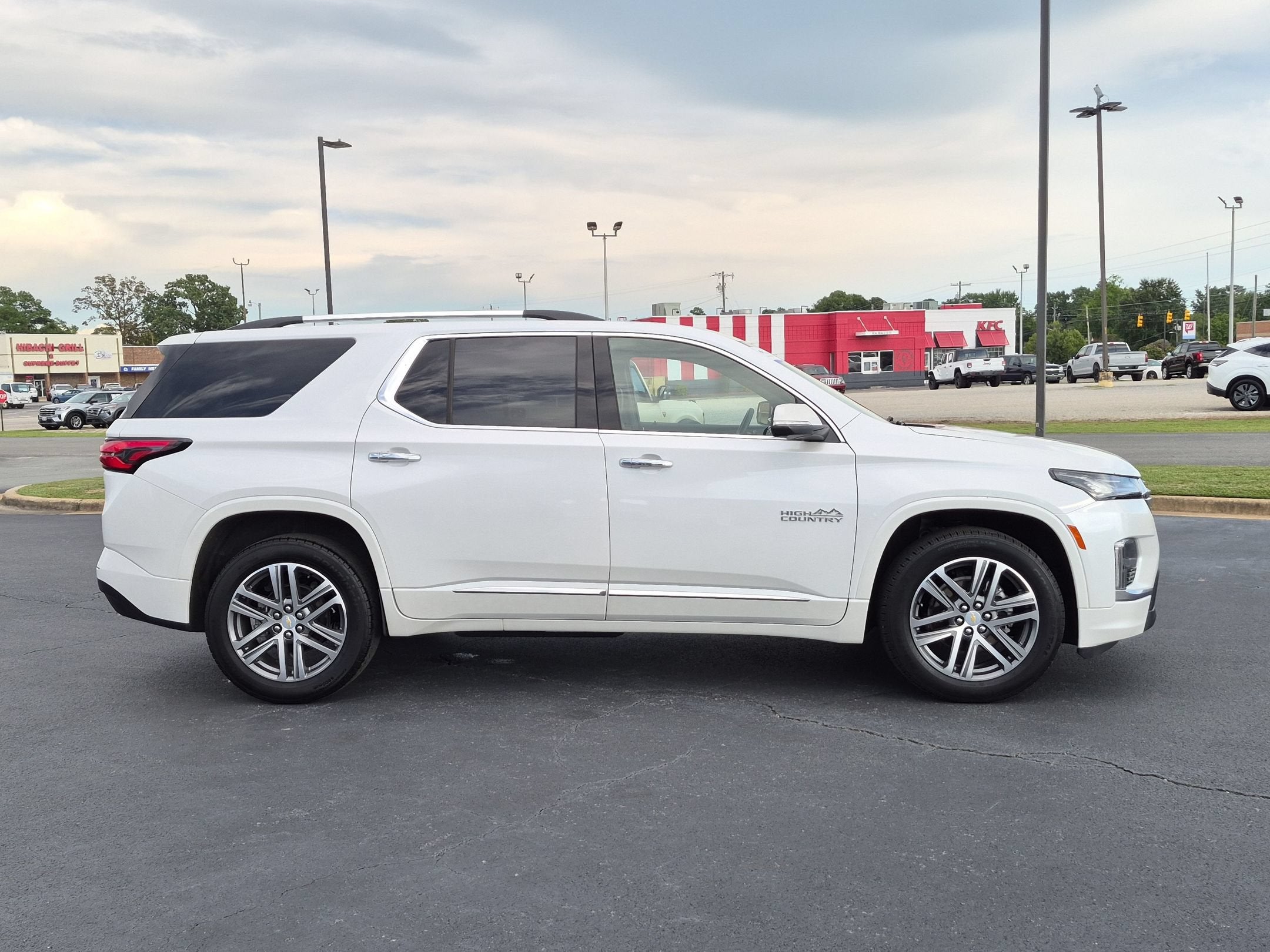 2023 Chevrolet Traverse High Country