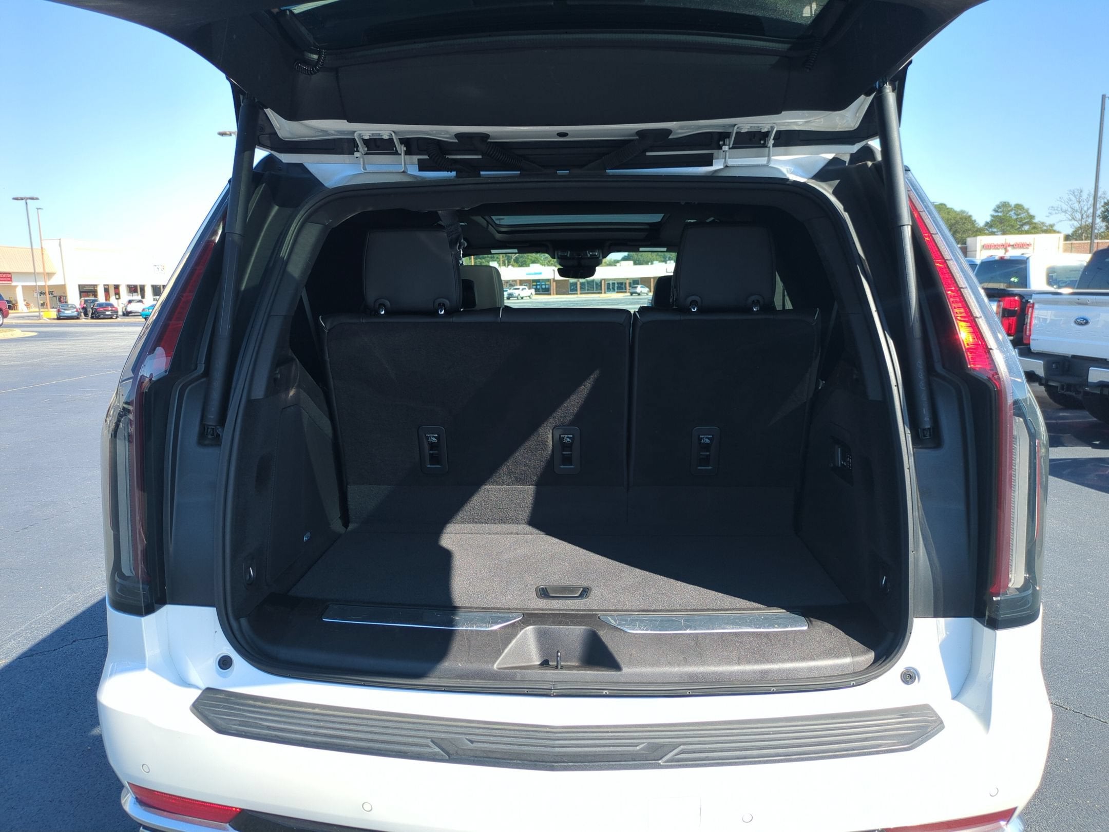 2023 Cadillac Escalade 4WD Premium Luxury