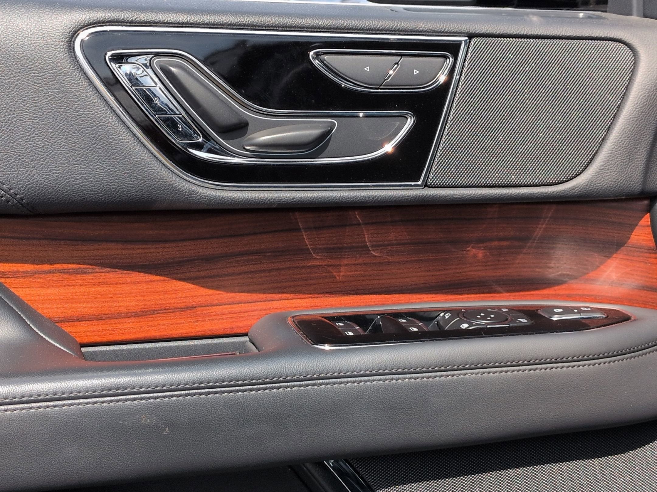 2024 Lincoln Navigator Premiere
