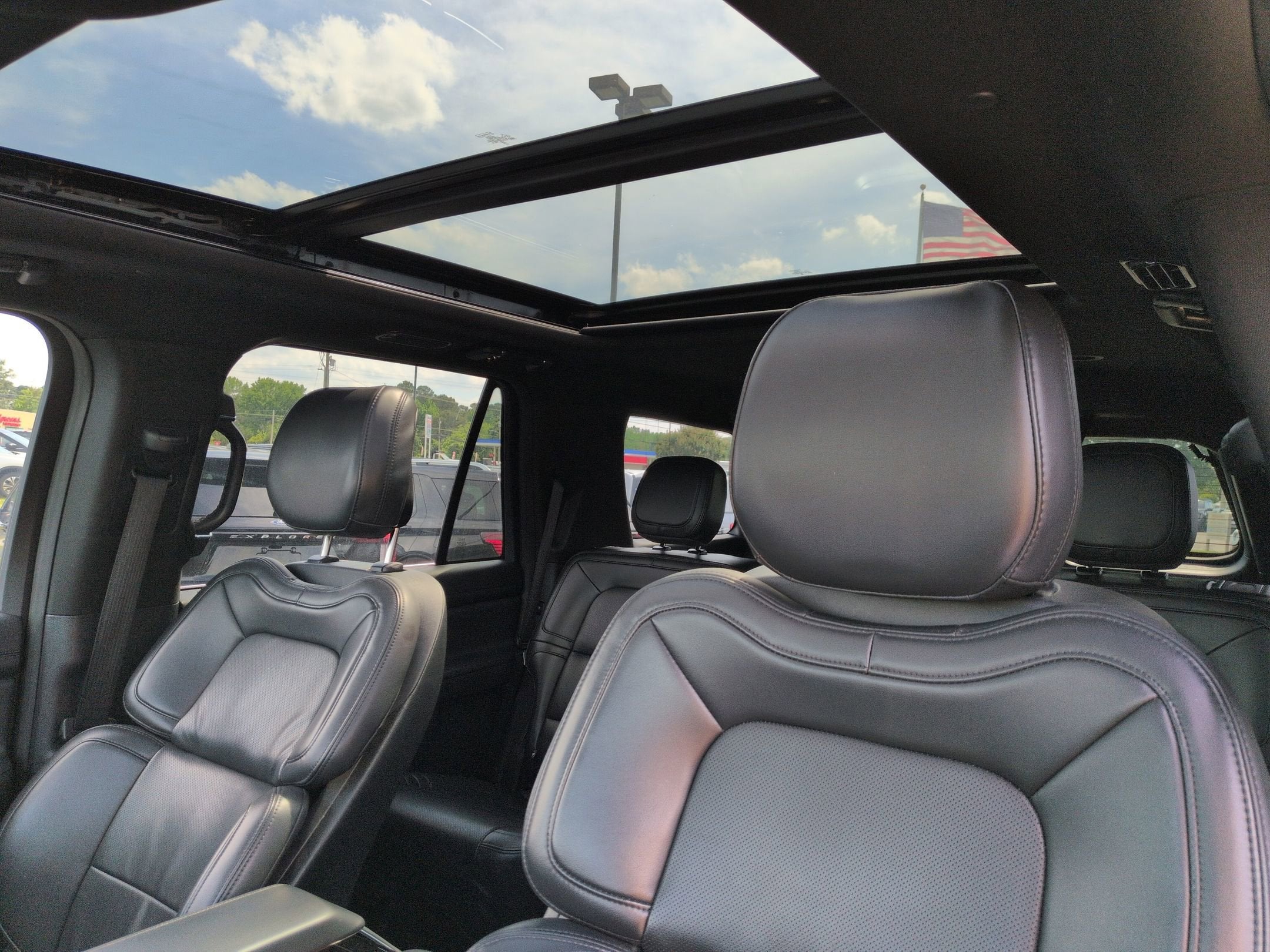2024 Lincoln Navigator Premiere