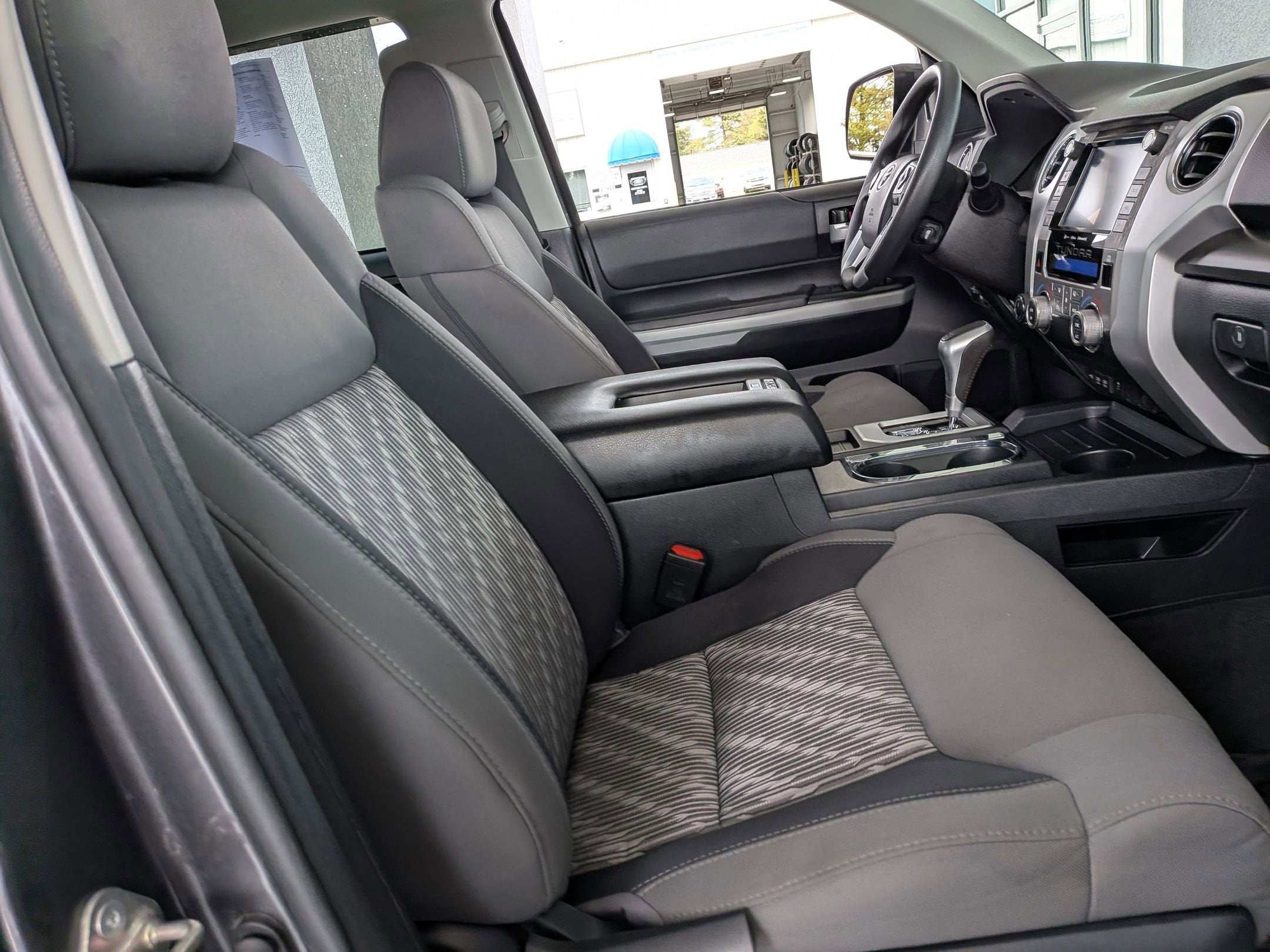 2020 Toyota Tundra 4WD SR5