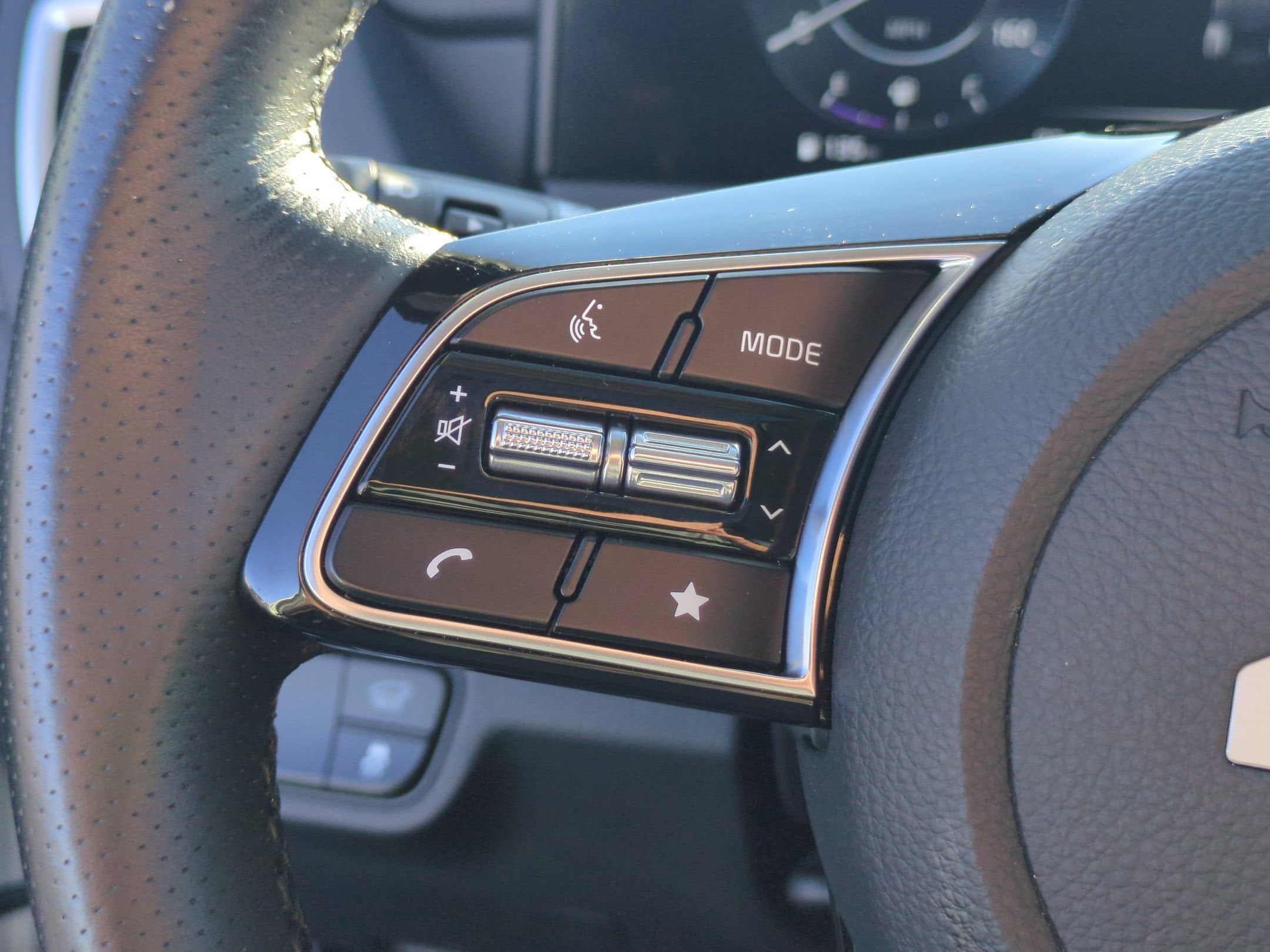 2025 Kia Seltos SX