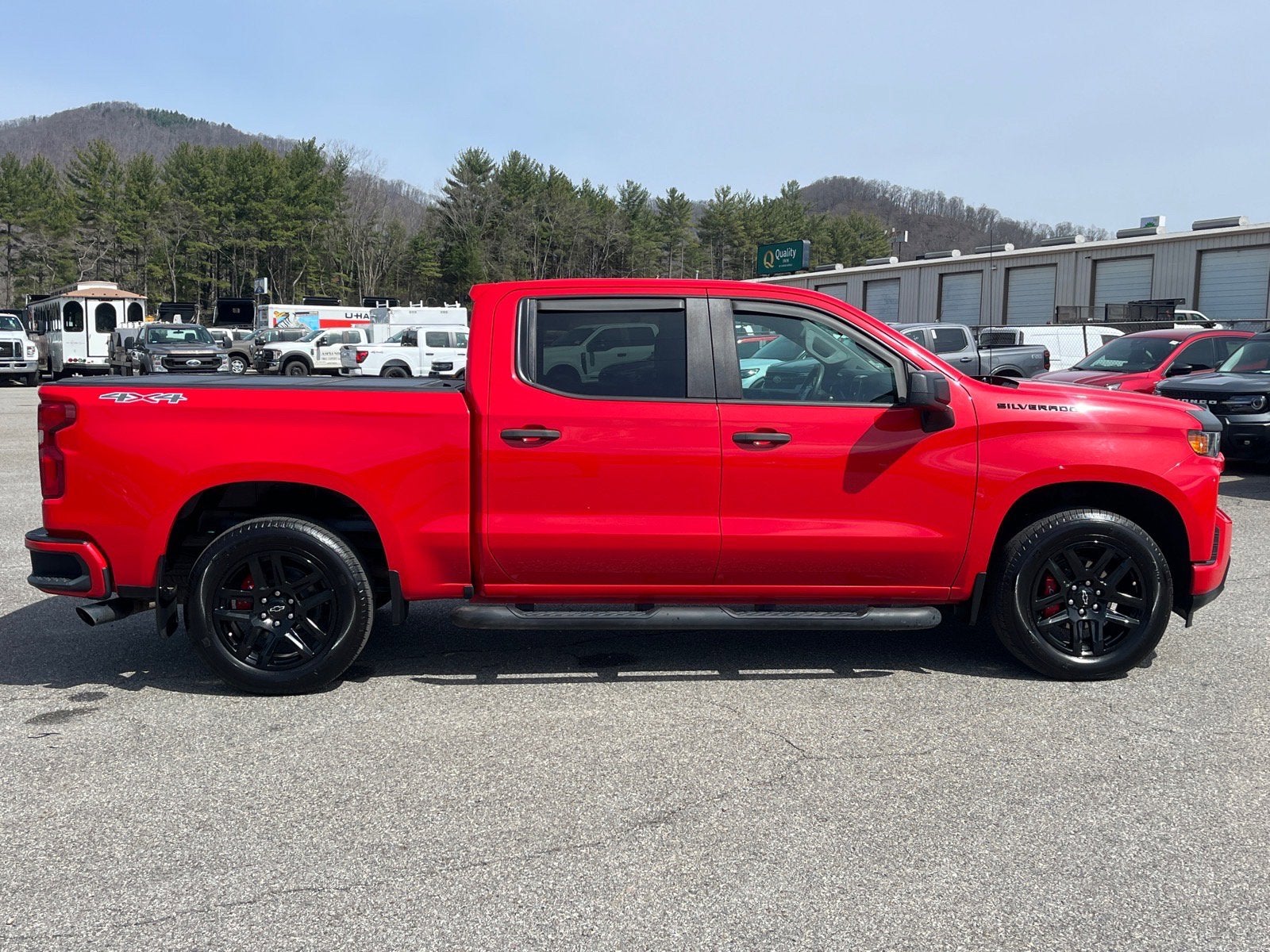 2020 Chevrolet Silverado 1500 Custom