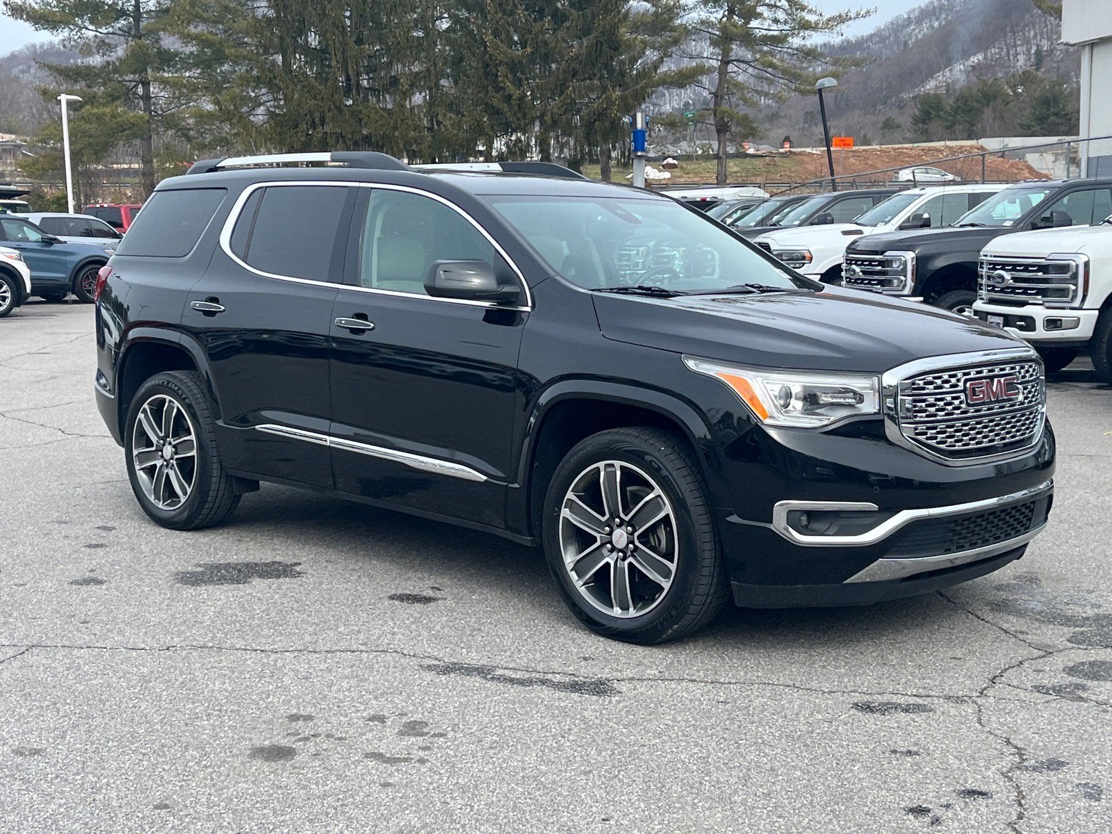 2019 GMC Acadia Denali