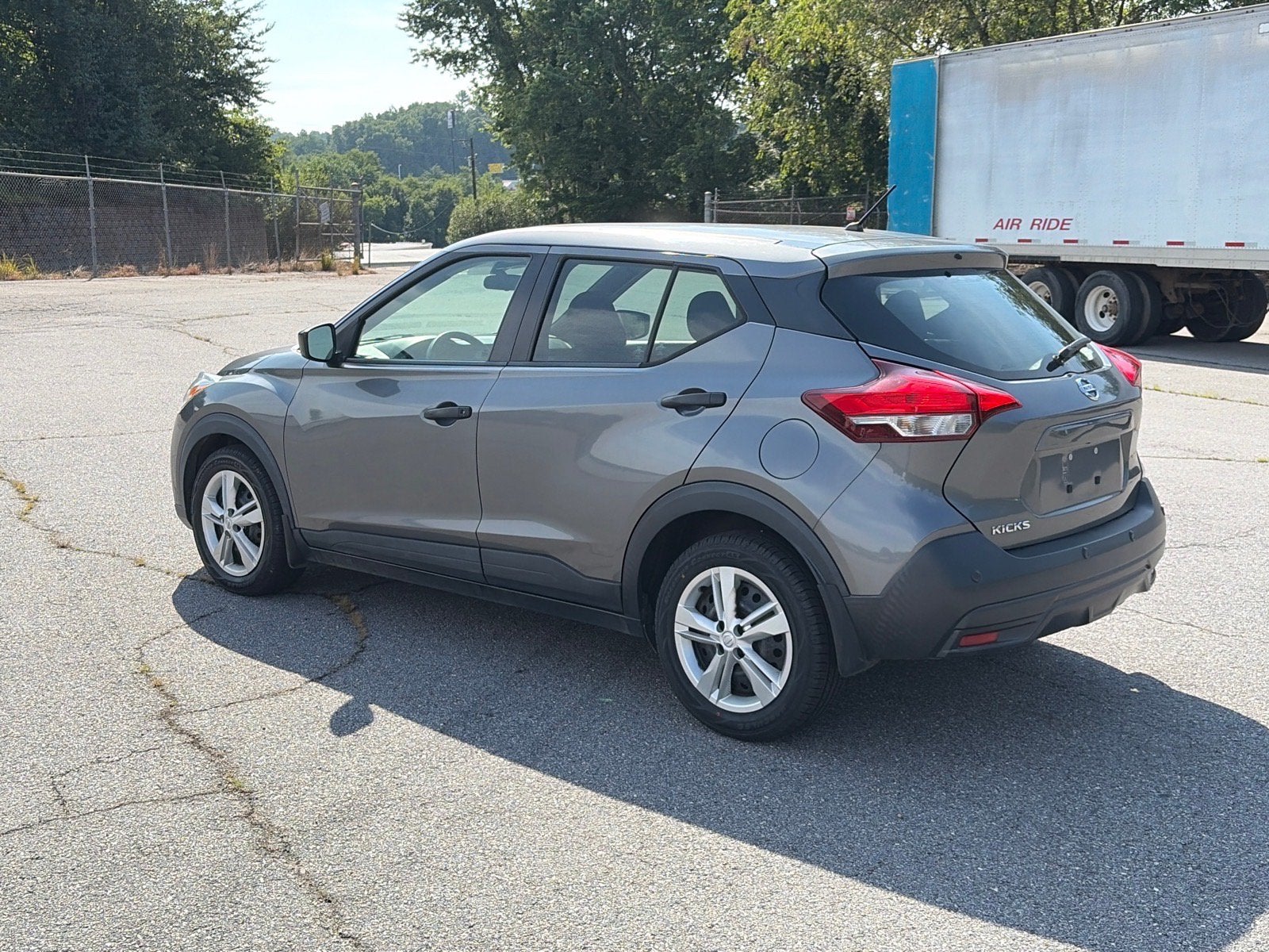 2020 Nissan Kicks S